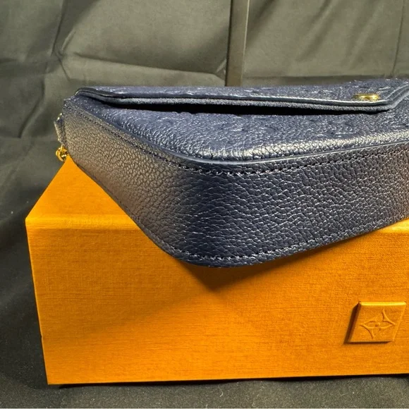 Louis Vuitton- Navy Pochette Félicie Empriente leather MSRP $1620 w/ Full Set - Picture 11 of 16